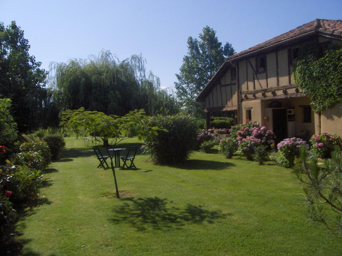 Hourcazet Bed & Breakfast Eauze Bagian luar foto